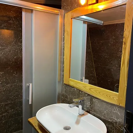 Astroia Butik Otel&bilim Kampi